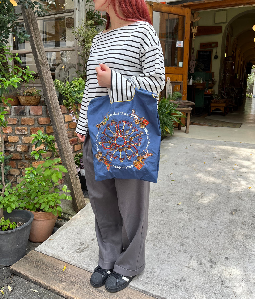 キー＆キャリッジKEY & CARRIAGE#32M NAVY 301038神戸限定